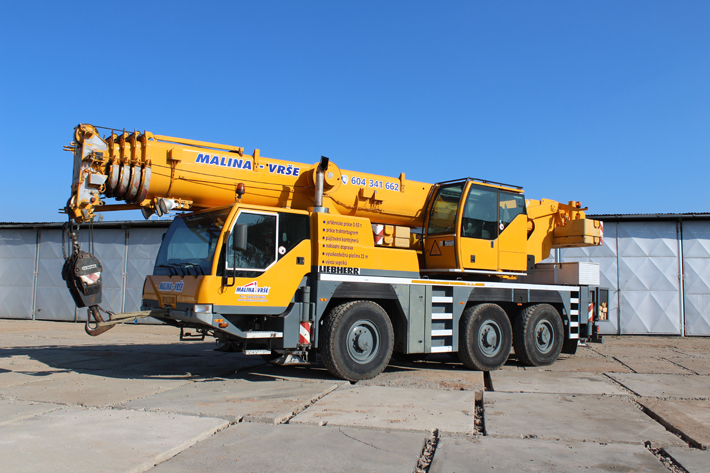 Jeřáb Liebherr LTM 1055/1